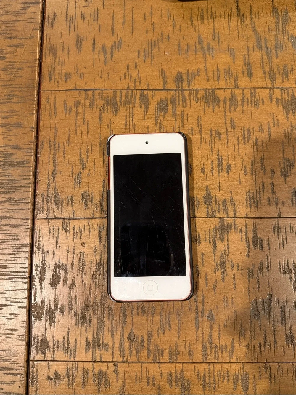 Apple iPod Touch (Pink) w/ Hello Kitty Case – Powers On – Activation Required